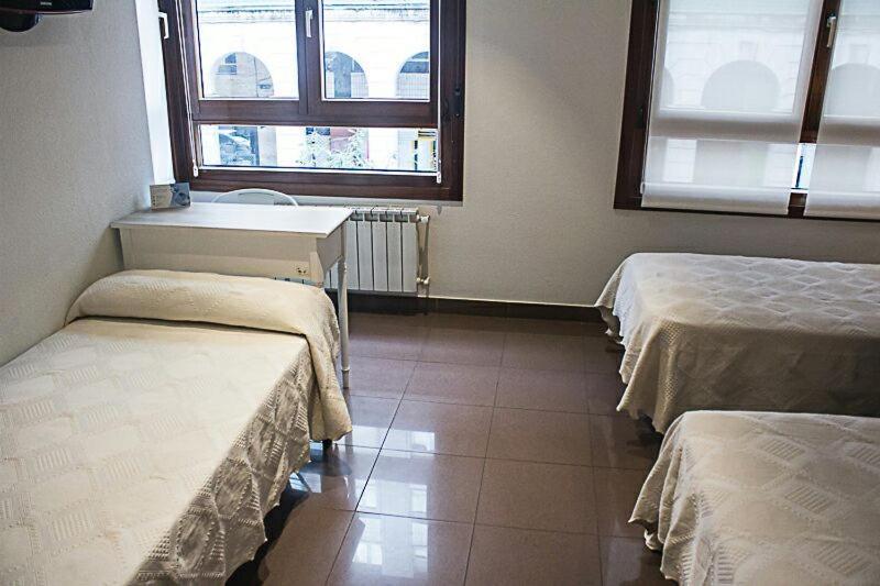 Hotel Playa Poniente Хихон Экстерьер фото