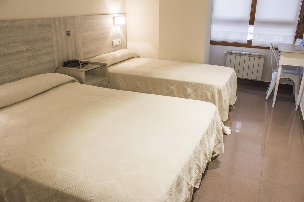 Hotel Playa Poniente Хихон Экстерьер фото