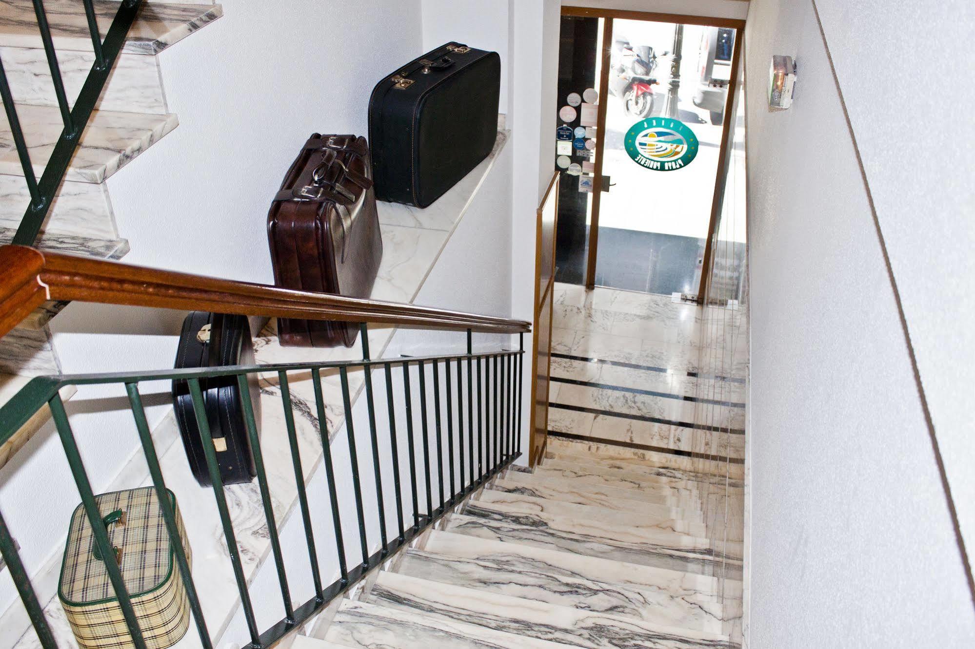 Hotel Playa Poniente Хихон Экстерьер фото